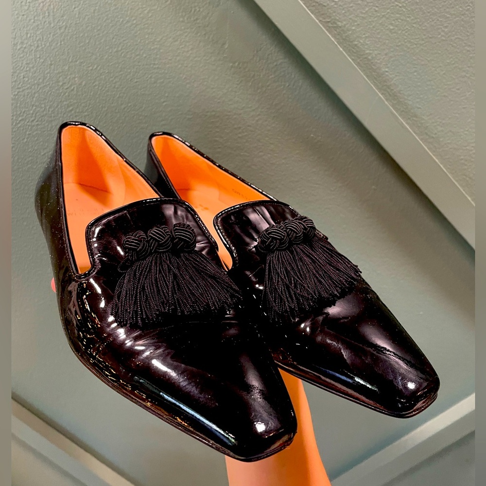 Stuart Weitzman Black Leather Flat / Loafer. Size 7, M.